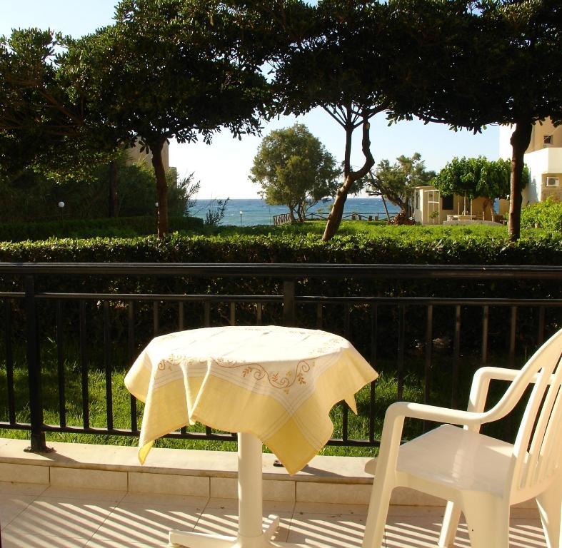 Akti Apartments Rethymno Skaleta Quarto foto
